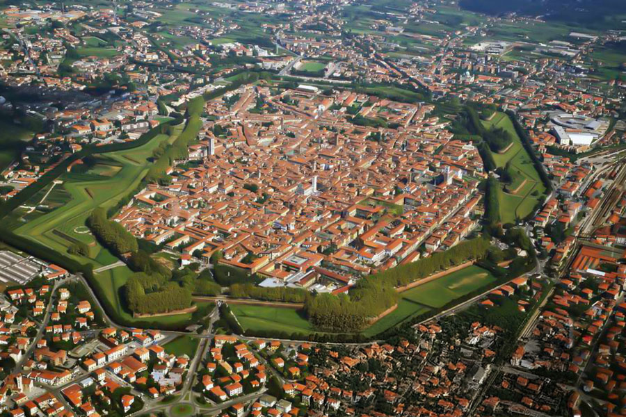 - Lucca Drone - Lucca