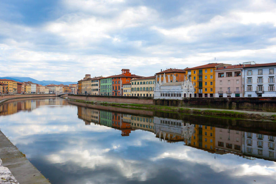 - Pisa Lungarni - Pisa