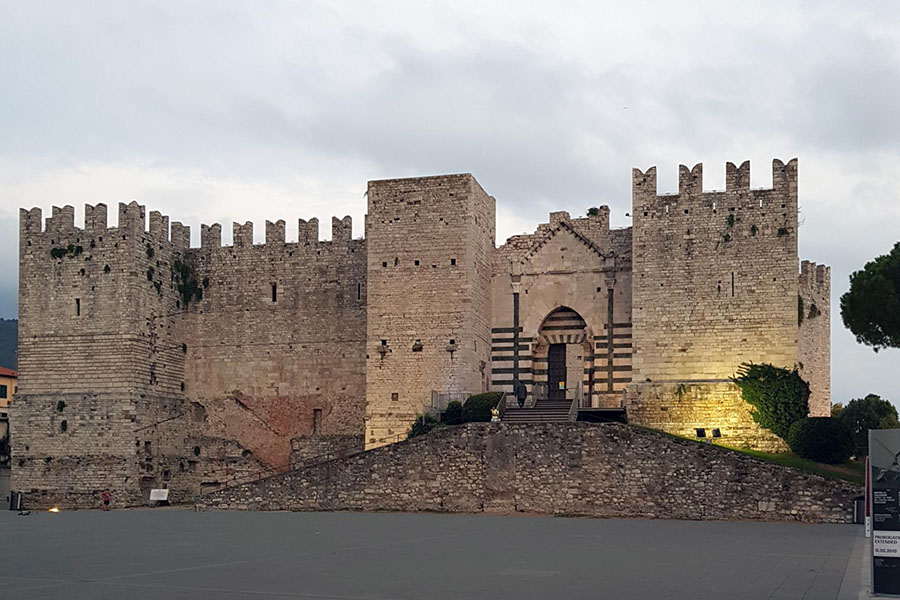 - Prato castello 1 - Prato and Pistoia - photo - Prato castello 1 - Prato and Pistoia