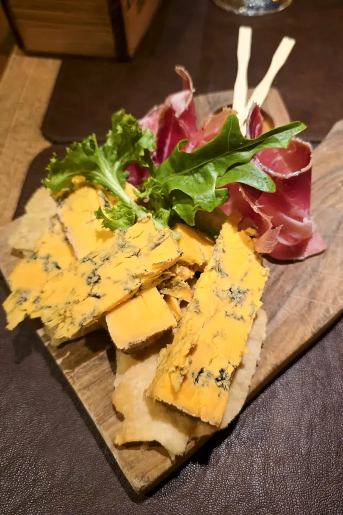 florence wine tasting - Wine Tasting Cheese Ham 686x1030 - Florence Wine Tasting